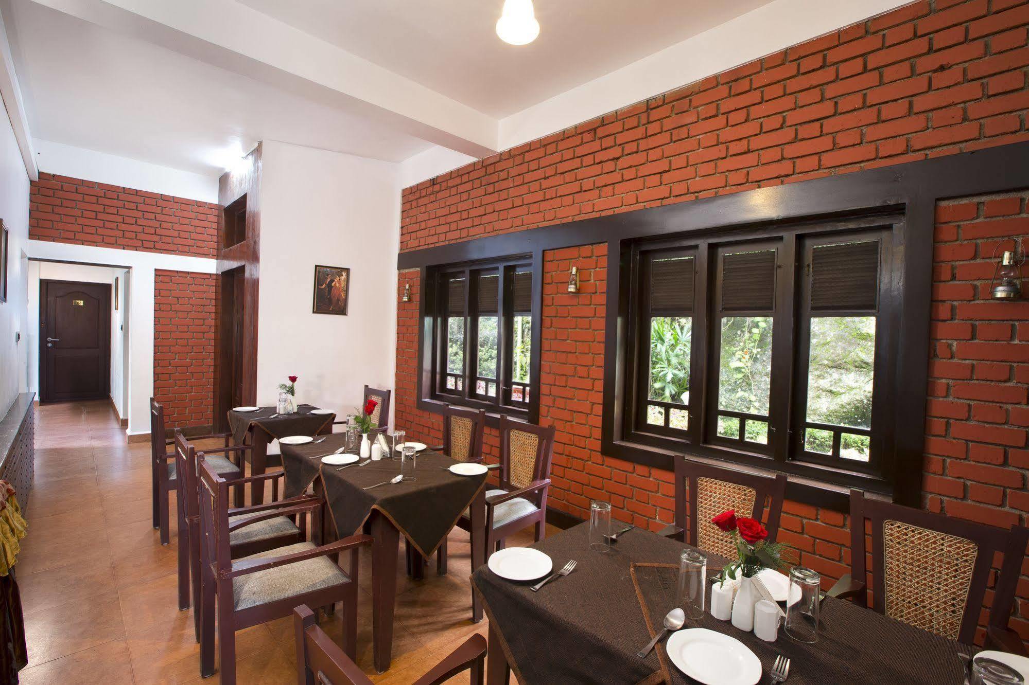 Madhumanthra Resort - Homestay Munnar Zewnętrze zdjęcie
