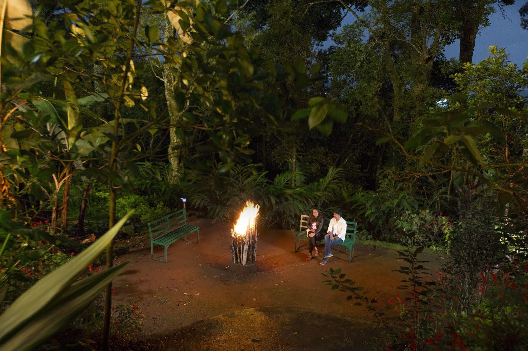 Madhumanthra Resort - Homestay Munnar Zewnętrze zdjęcie